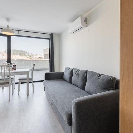Guestready - Sleek Monochromatic In Bonfim Apartment ปอร์โต ภายนอก รูปภาพ