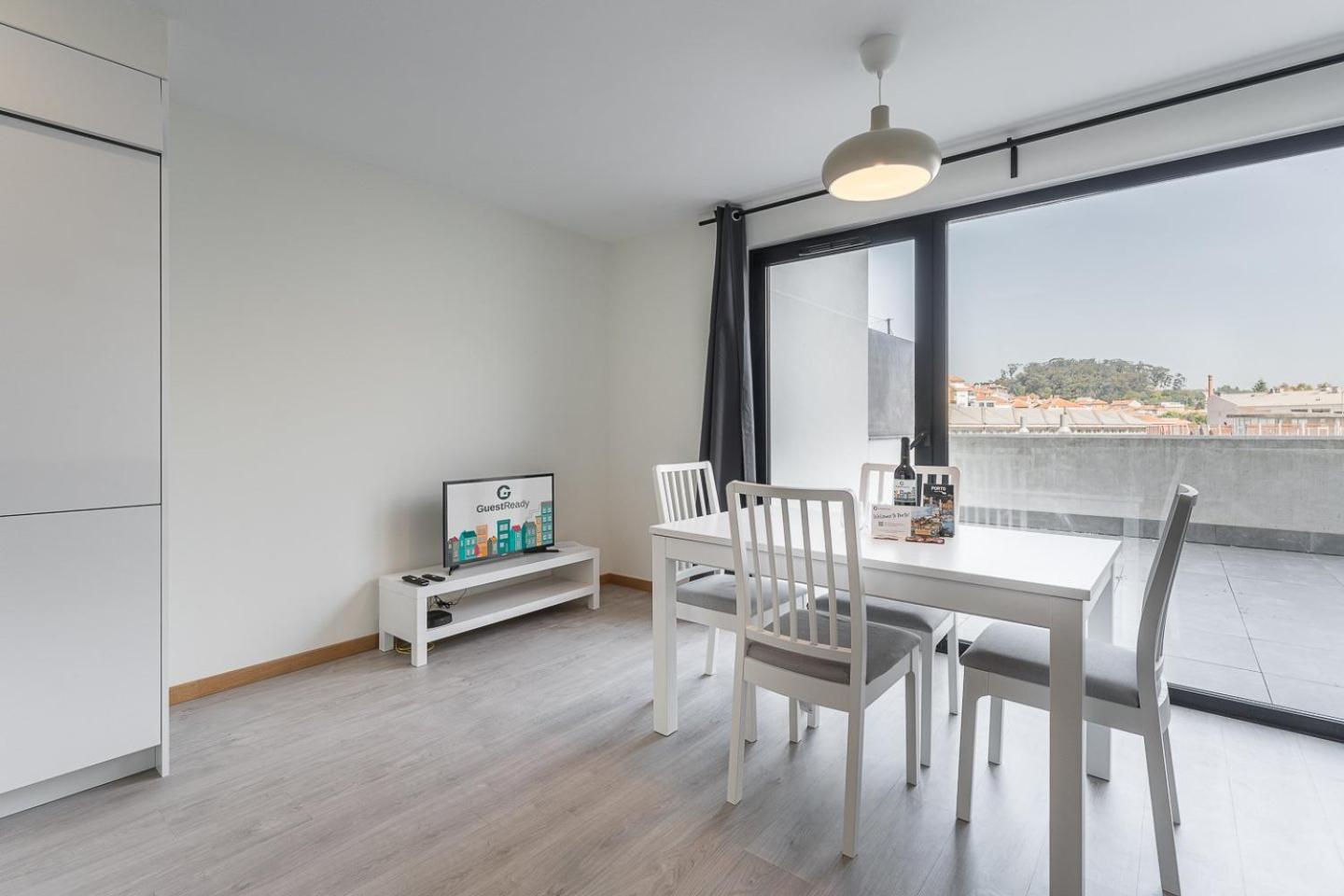 Guestready - Sleek Monochromatic In Bonfim Apartment ปอร์โต ภายนอก รูปภาพ